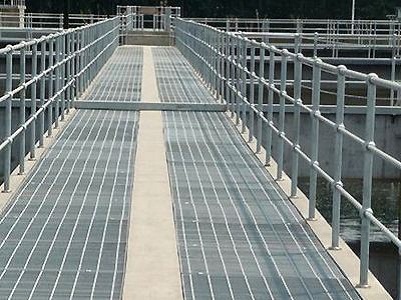 鋼格柵板平臺排版和檢修要求